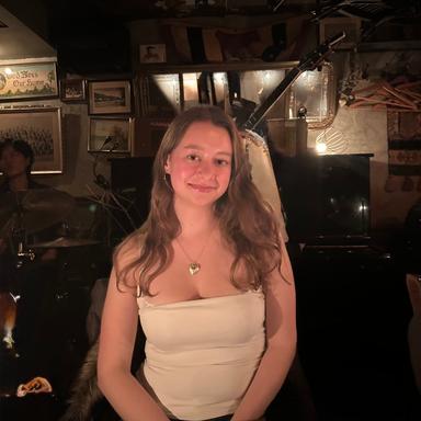 Emily Revichev's profile picture